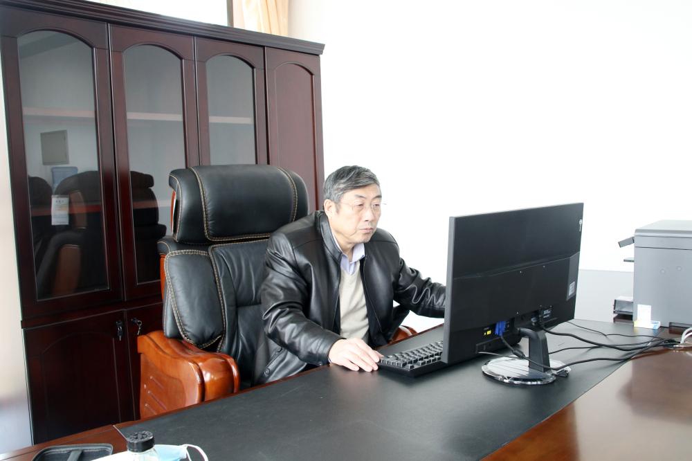 Introduction of Professor He Shaoheng, 